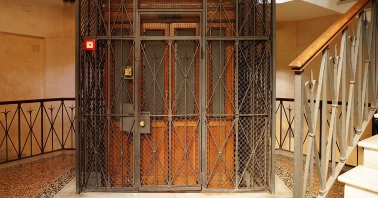 Condominio: così l’ascensore in sicurezza. Utilizzo, installazione costi e risparmi fiscali